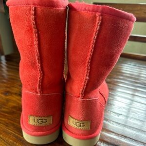 UGG Classic Short II Red Suede size 10